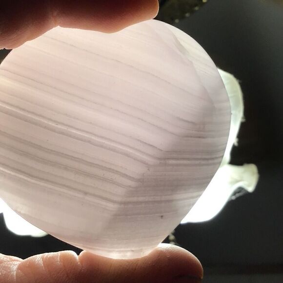 Translucent carved heart healing stone - Picture 4 of 5